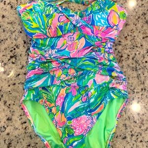 Lilly pulitzer swimsuit size 8